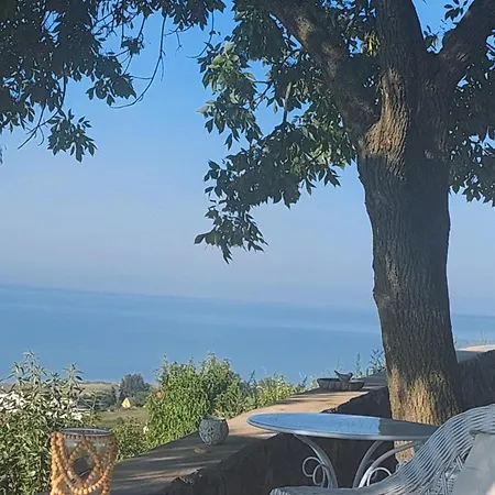 Maison Bagatell Badacsony ゲストハウス