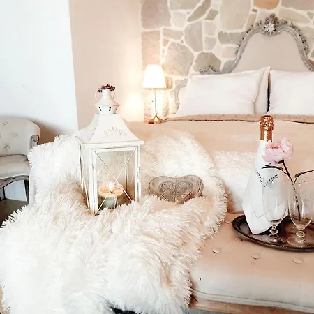 בית הארחה Maison Bagatell Badacsony בדקסוניטומאי