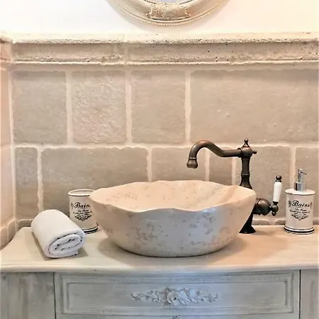 Maison Bagatell Badacsony בית הארחה