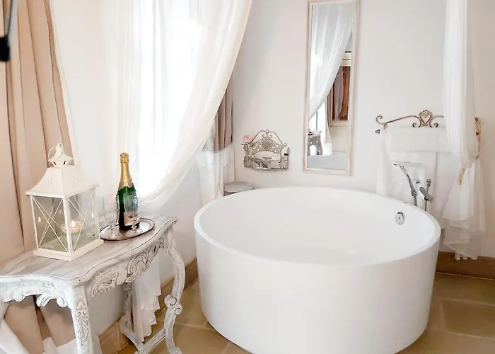 Maison Bagatell Badacsony 4* 바다초니토마이